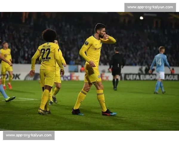 吉鲁重返法甲：家庭与欧联梦想的完美契合